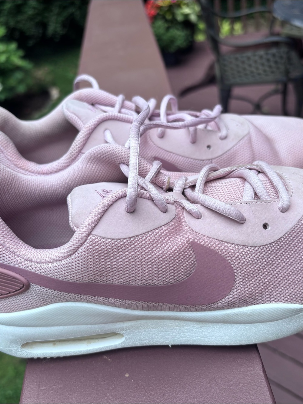 Nike Air Women’s Pink Lavender Sneakers Size 9.5 Athleisure Walking Shoes